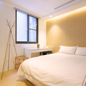 Mini West Hotel